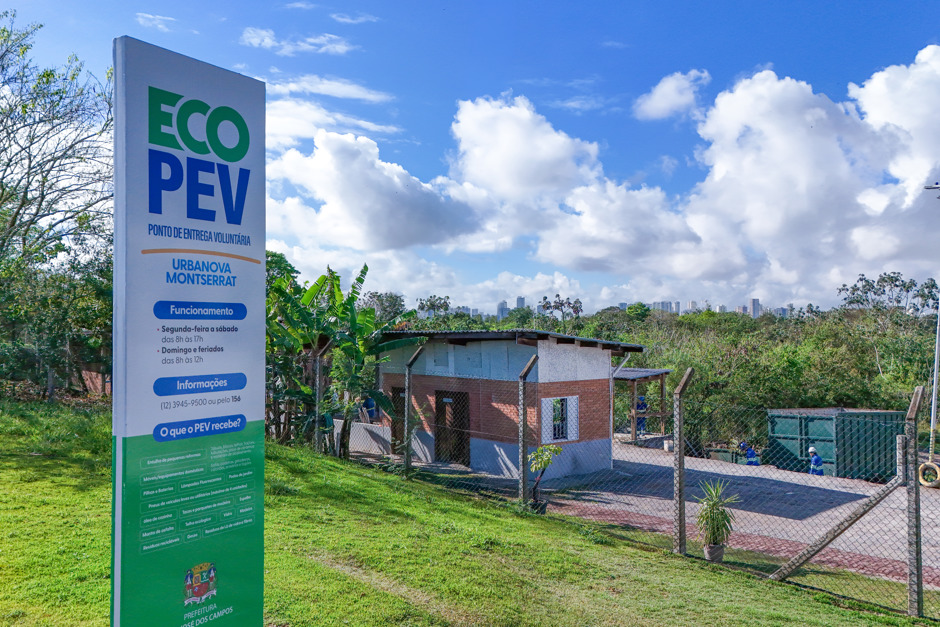 Eco PEV do Urbanova e totem de informações